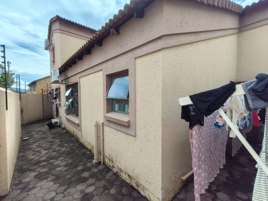 3 Bedroom Property for Sale in Safari Gardens North West